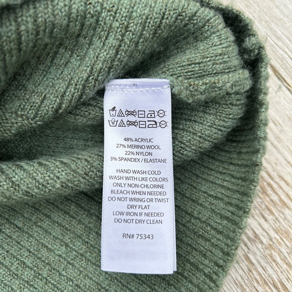 Cynthia Rowley⎪Merino Blend Sweater - Picture 8 of 9